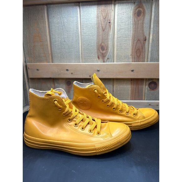 Converse Yellow Patent Leather Chuck Taylor All-Star High Top Sneakers Unisex M7 - Picture 1 of 9